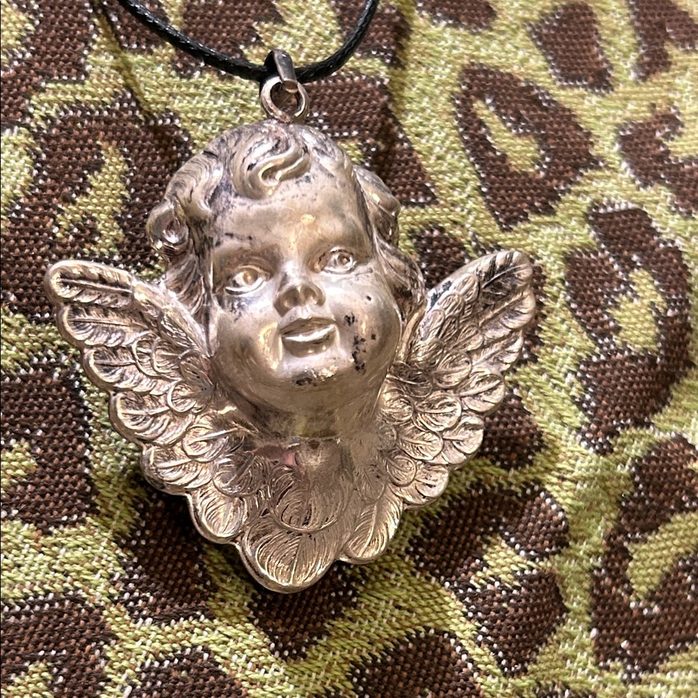 Sterling Silver vintage 3D Angel Pendant Necklace